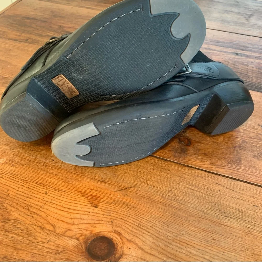 Fly London Black Leather & Suede Ankle Boots With Buckle And Side Zipper - Picture 6 of 7